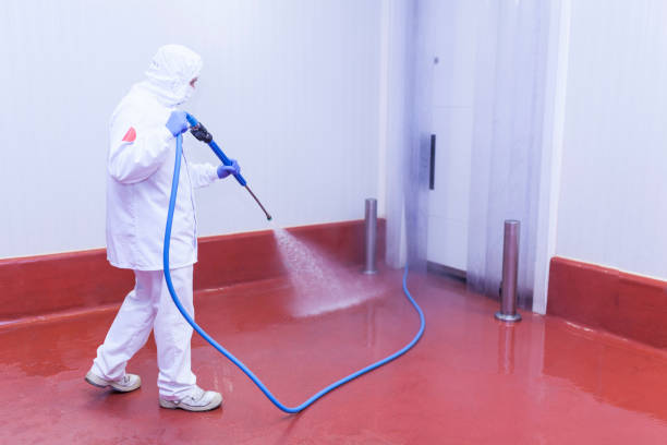 Best Oil Spill Cleanup  in Centerville, IN